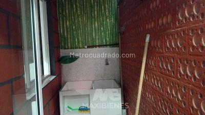 Apartaestudio en arriendo en Los Pinos, Medellín, 37 m² · foto 8 de 8