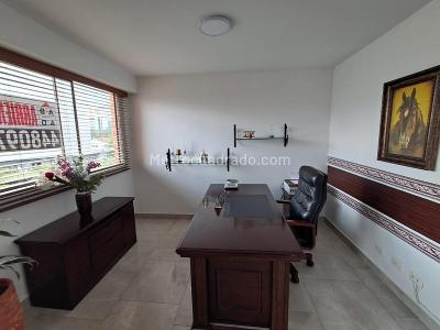 Apartamento de 3 alcobas en arriendo en El Poblado, Medellín, 173 m² · foto 6 de 18