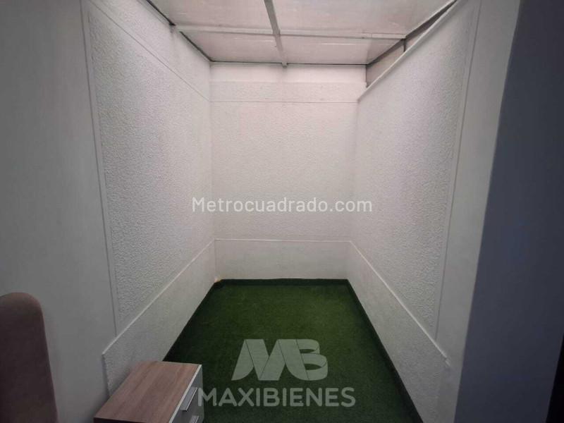 5BR House Near Estadio with Great Access - 3