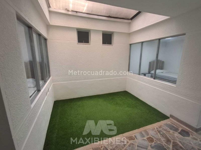 5BR House Near Estadio with Great Access - 9