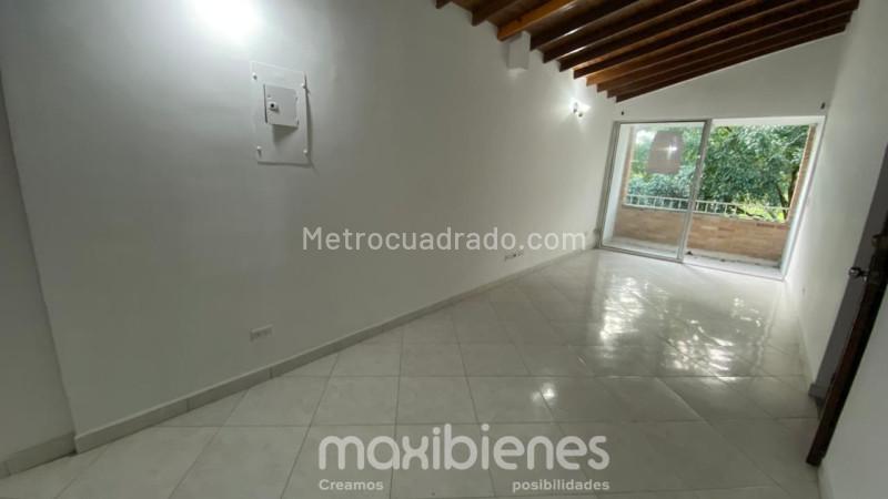 Spacious 3BR Apartment in La Castellana - 4