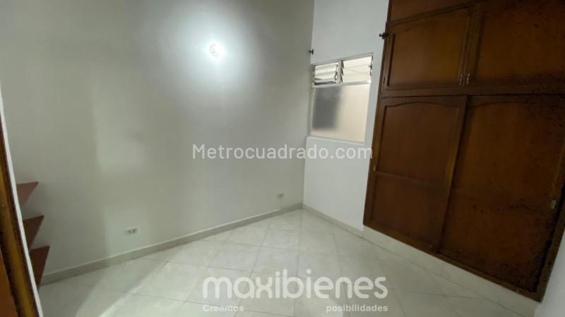 Spacious 3BR Apartment in La Castellana - 6