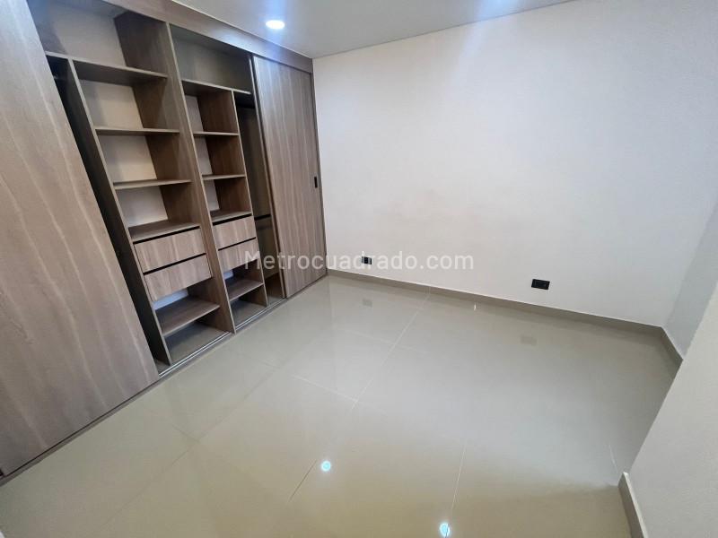 Apartamento en Arriendo de 3 Alcobas en Pajarito (Robledo), Medellín