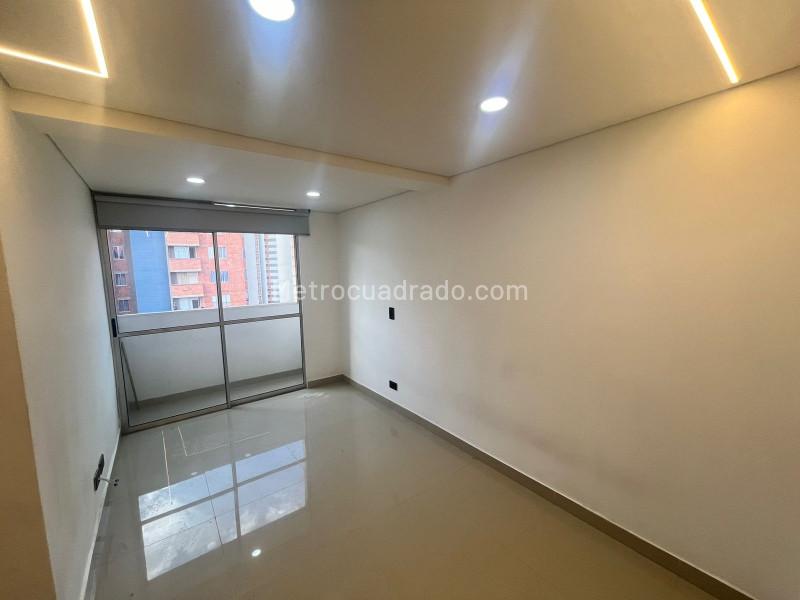 Apartamento en Arriendo de 3 Alcobas en Pajarito (Robledo), Medellín - 2