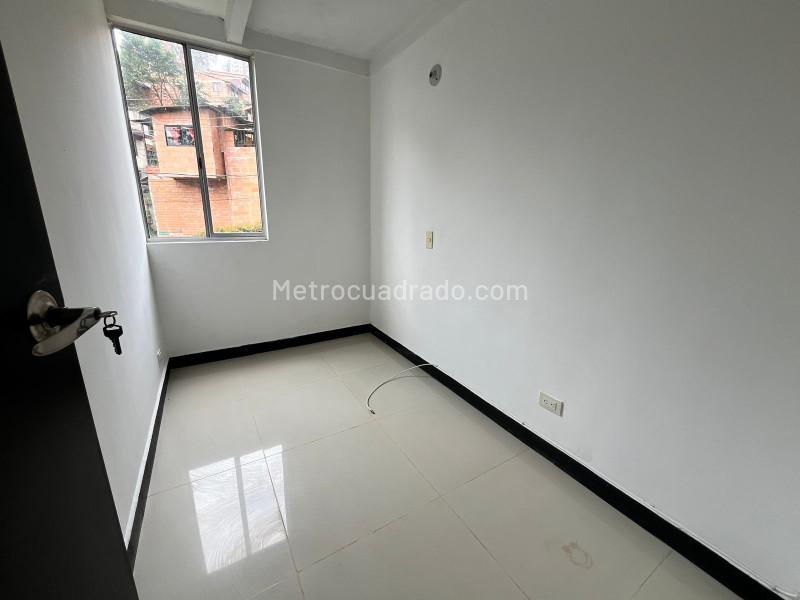 Apartamento en Arriendo de 3 Alcobas en Robledo La Campiña - 2