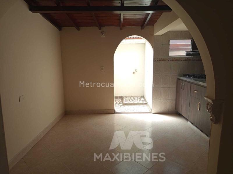 Apartamento en Arriendo de 2 Alcobas en Campo Amor, Medellín - 2