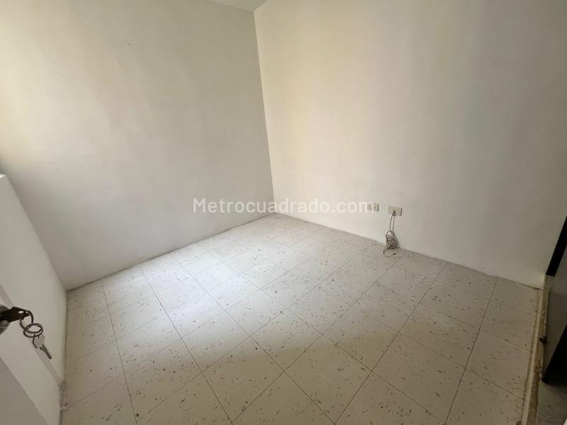 3BR Apartment for Rent in Pajarito (52 m²) - 7