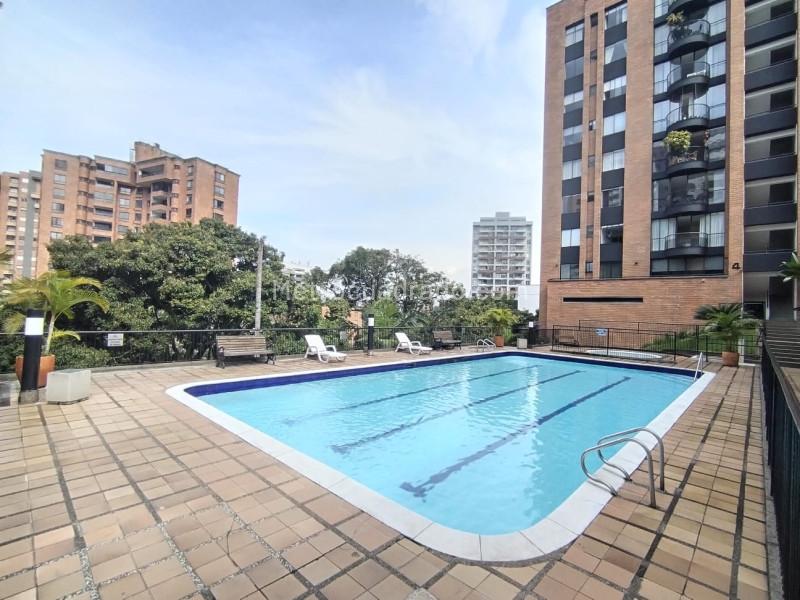 Apartamento de 2 Alcobas en Patio Bonito, Sector Poblado