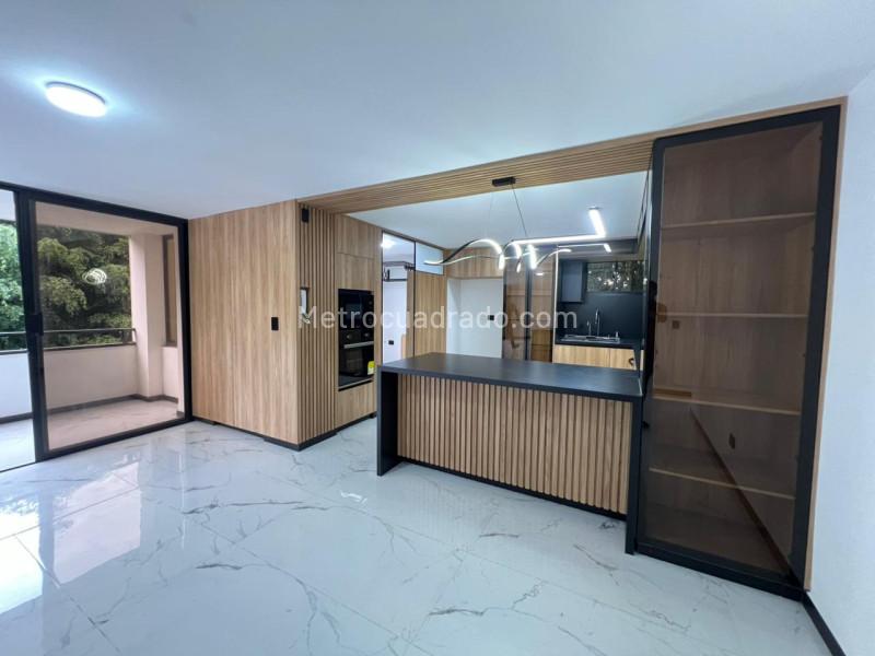 Spacious 4BR Apartment in Altos del Poblado - 4