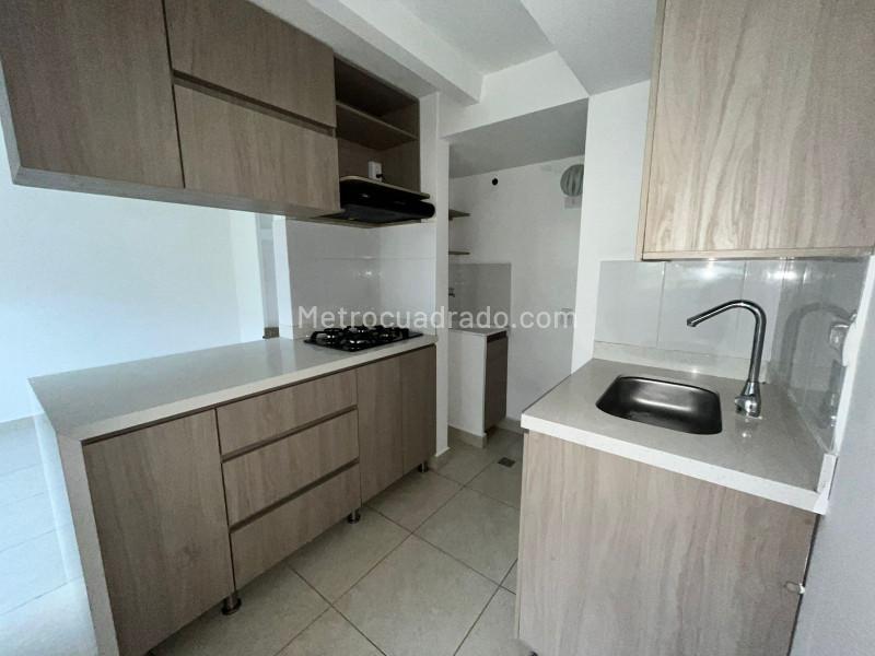 Apartamento Amplio de 3 Alcobas en Robledo Pajarito - 3