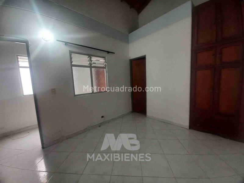 Spacious 3BR Apartment in Belen Parque - 8