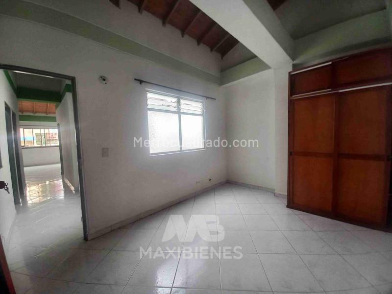 Spacious 3BR Apartment in Belen Parque - 9