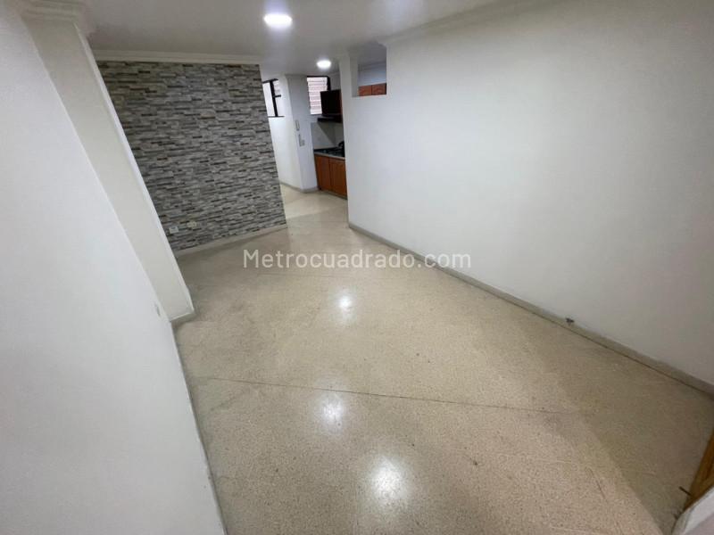 Acogedor Apartamento de 2 Alcobas en La Floresta - 2