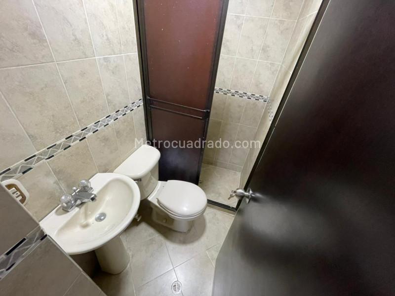 Acogedor Apartamento de 2 Alcobas en La Floresta - 8