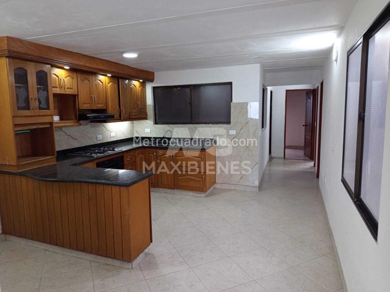 Apartamento Amplio de 3 Alcobas en Trinidad - 5