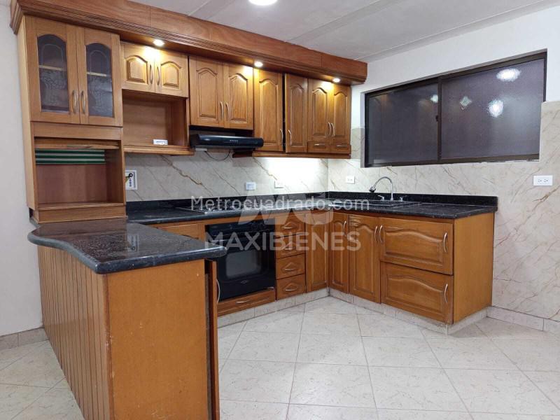 Apartamento Amplio de 3 Alcobas en Trinidad - 6