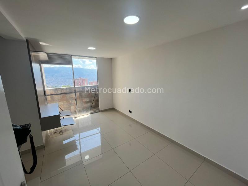 3BR Apartment in Pajarito - 9