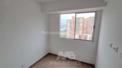 Apartamento de 3 alcobas en venta en Santa Ana, Bello, 72 m² · foto 5 de 12