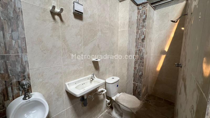 Bodega en Arriendo, Calle Larga, Sabaneta - Más