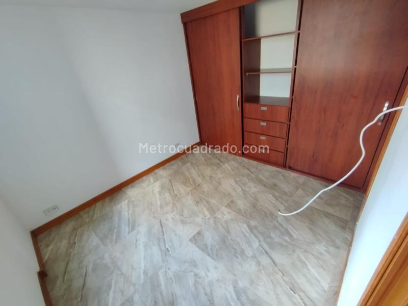 Apartamento de 3 Alcobas en Arriendo en Pajarito, Robledo (55 m²) - 6