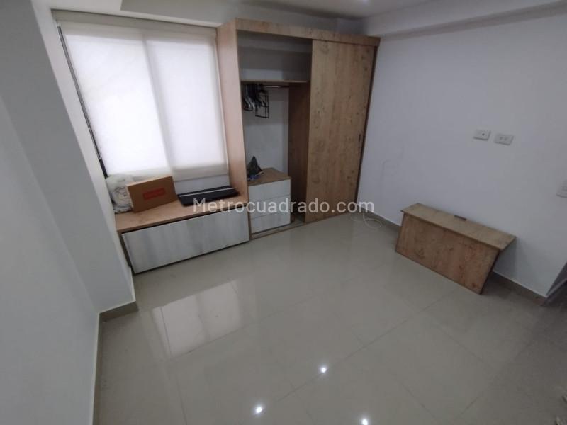 Apartamento de 4 Alcobas en Pilarica