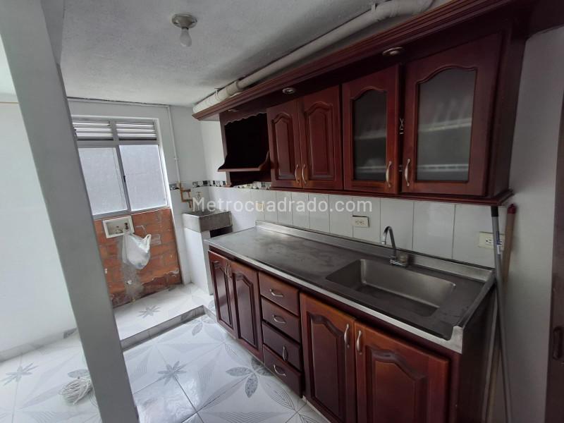 Apartamento en Arriendo de 3 Alcobas en Pajarito (Robledo), Medellín
