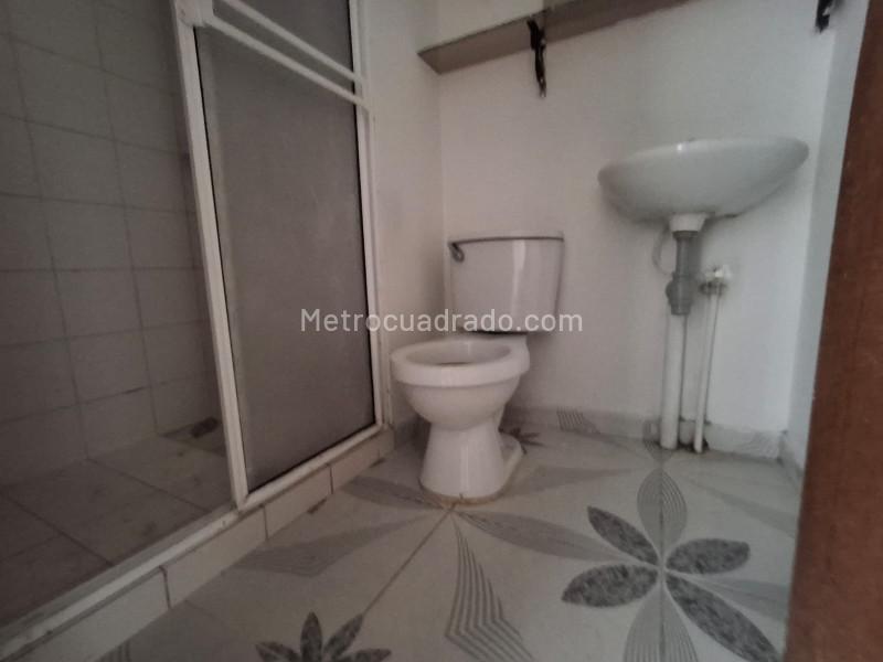 Apartamento en Arriendo de 3 Alcobas en Pajarito (Robledo), Medellín - 5
