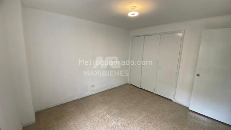 Apartamento Amplio de 5 Alcobas en Suramericana - 5