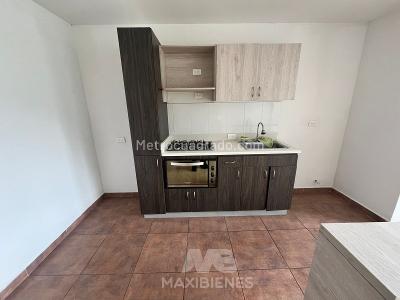 Apartamento de 3 alcobas en venta en Machado, Bello, 68 m² · foto 2 de 16