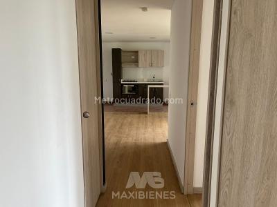Apartamento de 3 alcobas en venta en Machado, Bello, 68 m² · foto 9 de 16