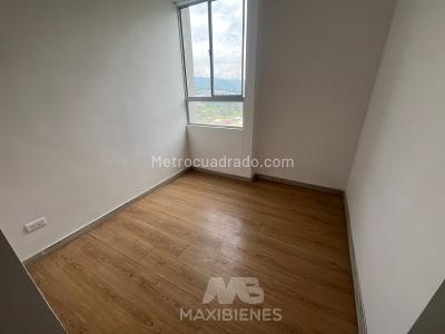 Apartamento de 3 alcobas en venta en Machado, Bello, 68 m² · foto 12 de 16