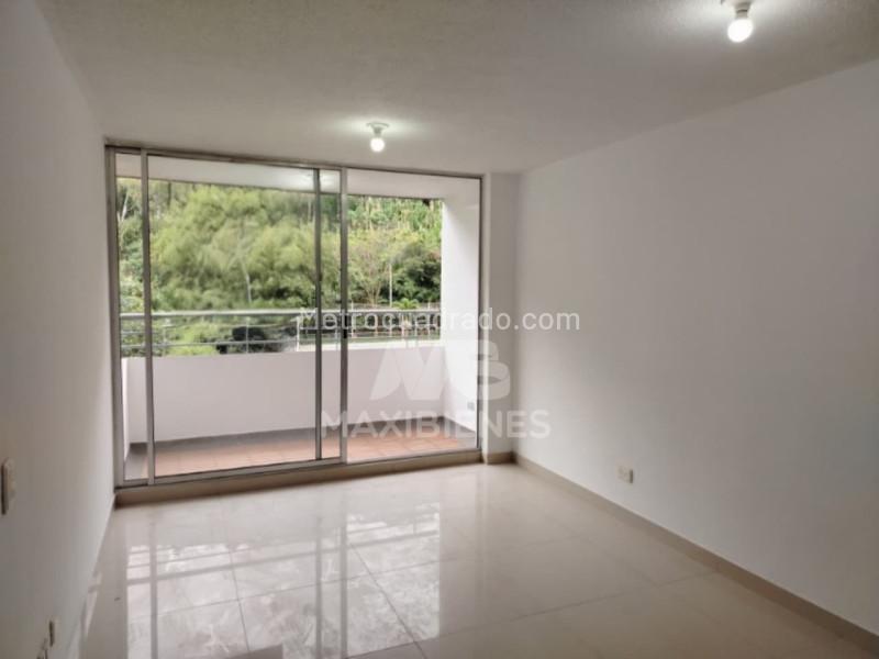 3BR Apartment in Belen Loma De Los Bernal with Balcony