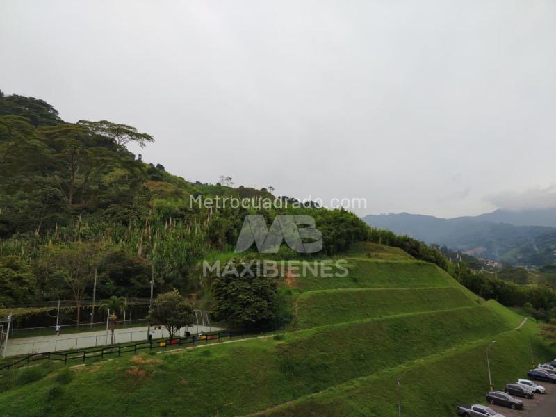 3BR Apartment in Belen Loma De Los Bernal with Balcony - 6