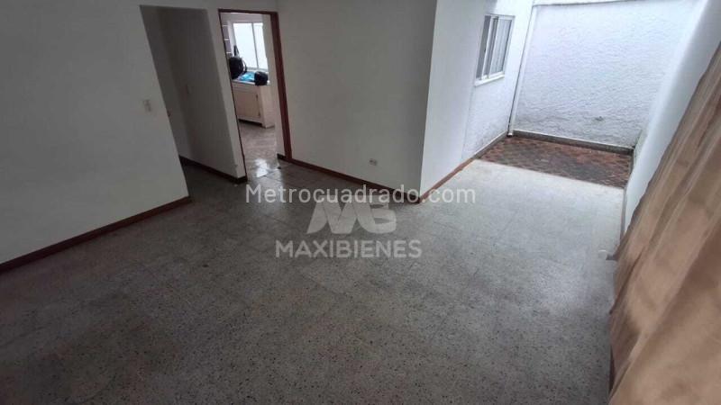 Casa amplia de 5 Alcobas en Simón Bolívar - 6