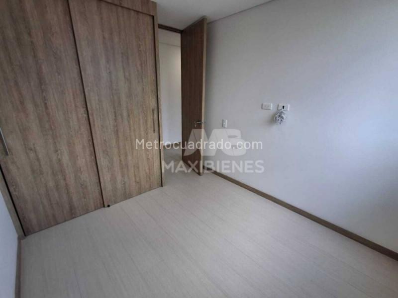 Casa en Arriendo de 5 Alcobas en San Javier Cerca al Metro - 5