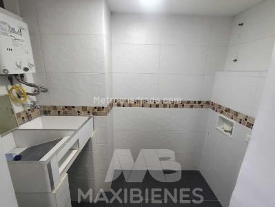 Apartamento de 2 alcobas en venta en Bucaros, Bello, 60 m² · foto 2 de 10