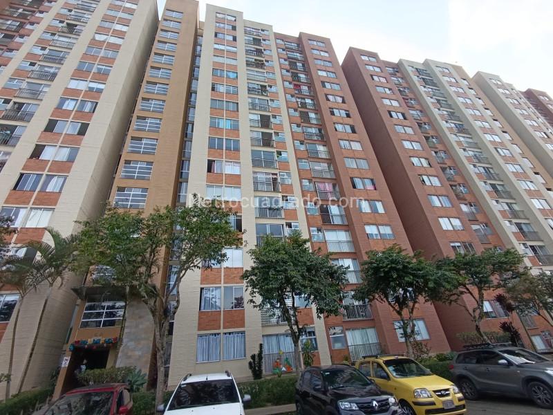 Apartamento de 3 Alcobas con 2 Baños en Buenos Aires, Medellín - 2
