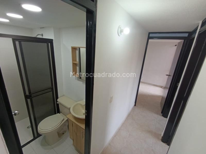 Apartamento de 3 Alcobas con 2 Baños en Buenos Aires, Medellín - 7