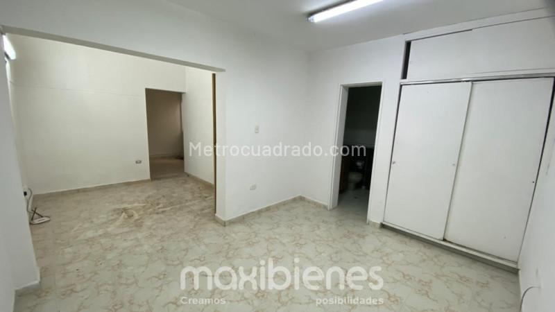 Casa de 4 Alcobas en Arriendo en El Estadio