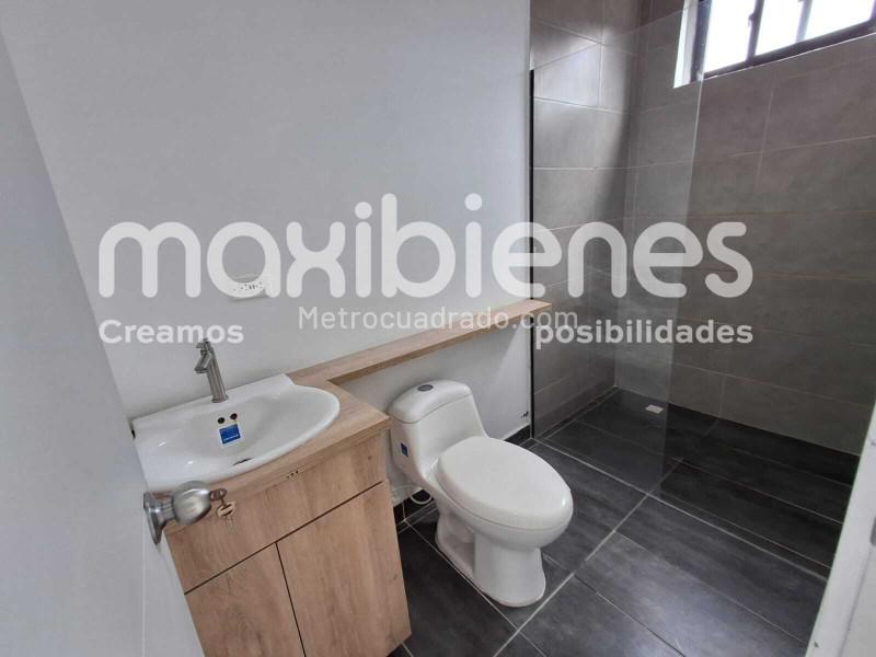 Apartamento Acogedor de 2 Alcobas con Balcón en San Javier - 9