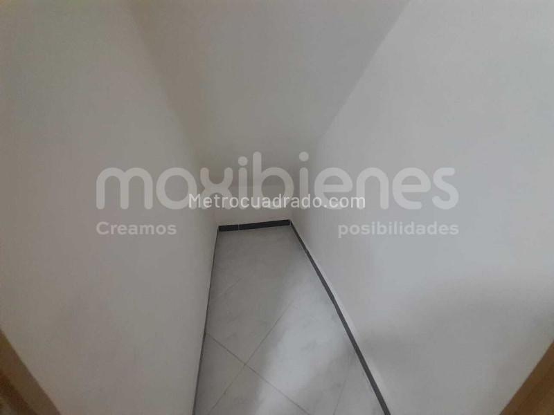 5BR House in La America - 3