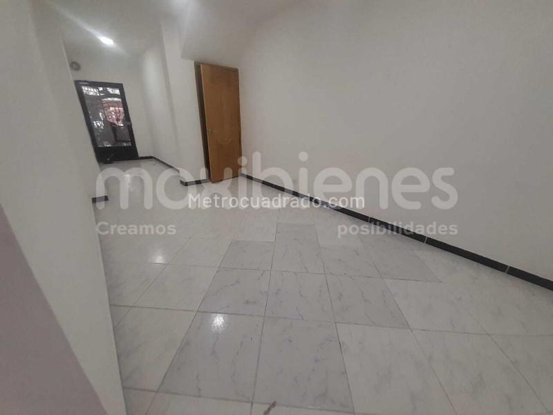 5BR House in La America - 4