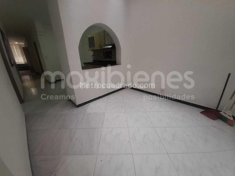 5BR House in La America - 5