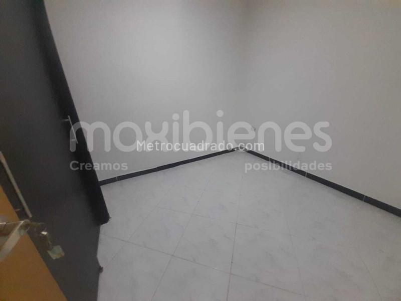 5BR House in La America - 8