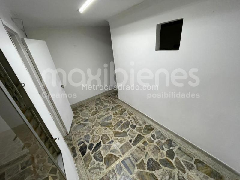 Casa Amplia de 5 Alcobas en Arriendo en Floresta - 5