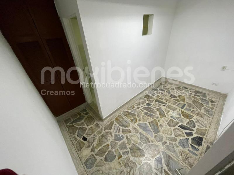 Casa Amplia de 5 Alcobas en Arriendo en Floresta - 7