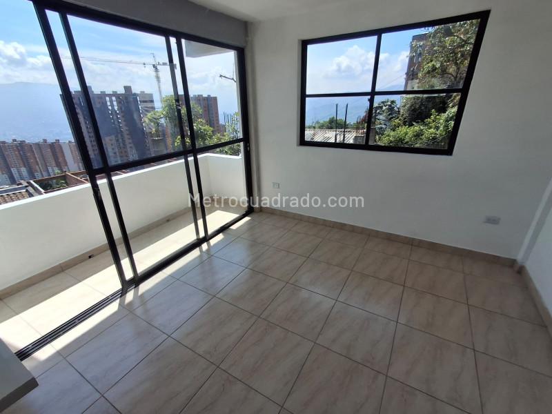 Cozy 2BR House in Robledo - 2