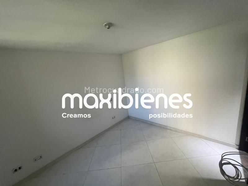 3BR Apartment in Viviendas Del Sur (60 m²) - 3