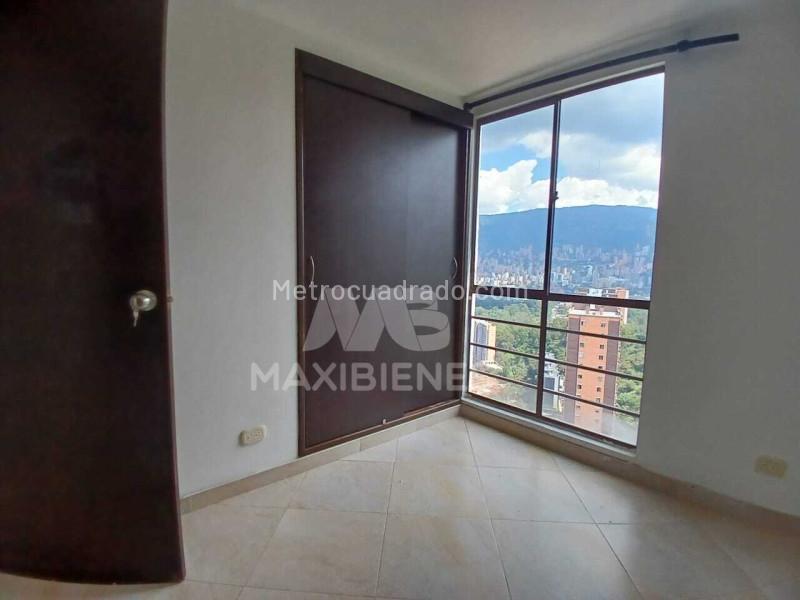Apartamento de 3 Alcobas con Balcón en Rodeo Alto - 7