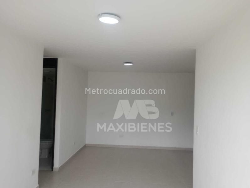 Apartamento de 3 Alcobas con 2 Baños en El Vergel, Medellín - 4